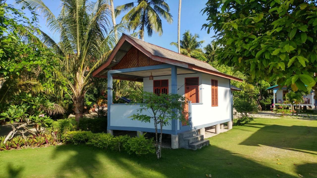 New Raya - Nias Beach Bungalows Lagudri Eksteriør bilde